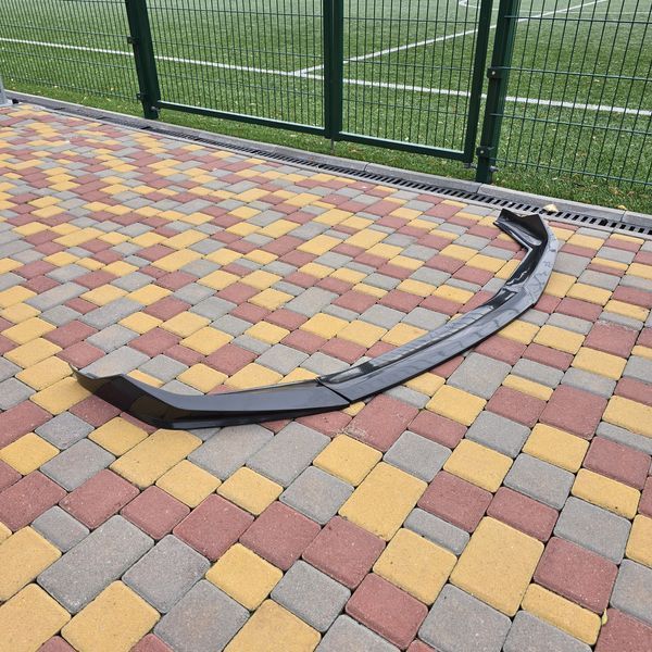 Splitter din carbon buză bară față BMW M5 F90 carbon