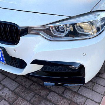 Capace-colți branhii pentru bara față BMW F30 F31 F35 colți mustăți F30 BMW