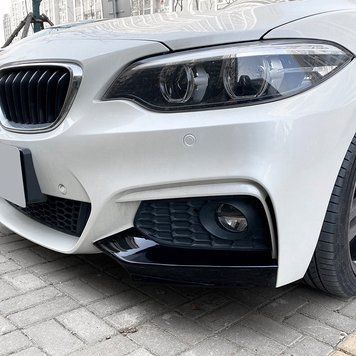 Splitter buză bară față colți BMW 2 F22 capace