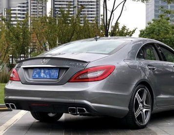 Spoiler pe Mercedes CLS W218 capac portbagaj Mercedes CLS W218