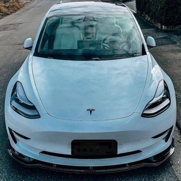 Splitter extensie bară pe Tesla Model Y